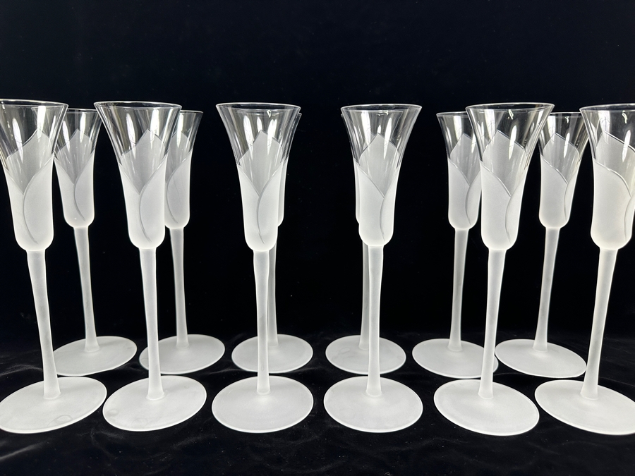 (12) Sasaki Hana Clear Frosted Lily Stemware Champagne Flutes Glasses 9 5/8H X 2 3/8W Replacements Value $479 [Photo 2]