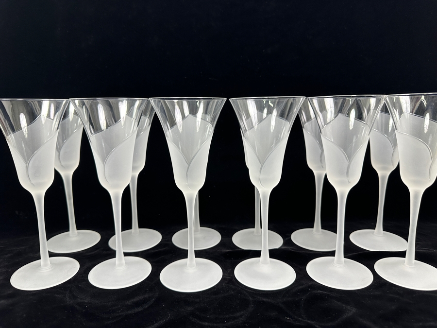 (11) Sasaki Hana Clear Frosted Lily Stemware Wine Glasses 7.75H X 3 1/8W Replacements Value $329 [Photo 3]