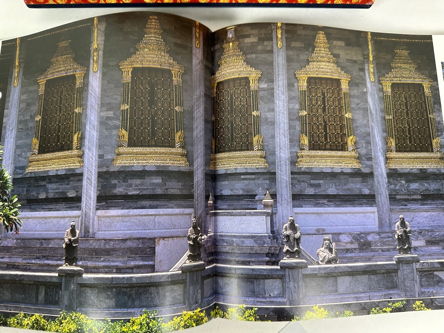 Just Added - First Edition Hardcover Book With Slipcase The Grand Palace Produced In A Limited Edition By The Office Of His Majesty's Principal Private Secretary Bangkok, Thailand [Photo 7]