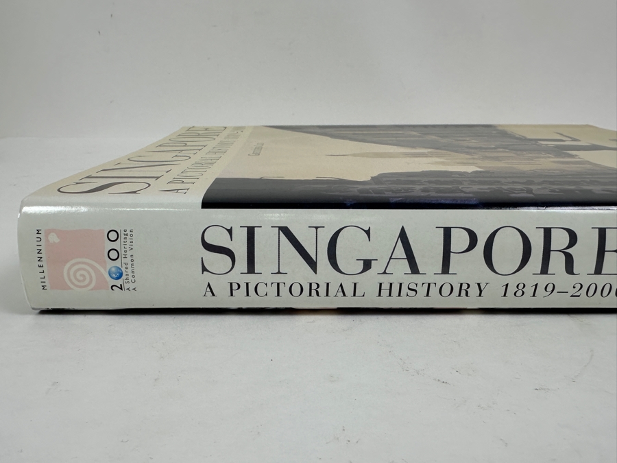Just Added - Hardcover Book Singapore: A Pictorial History 1819-2000 By Gretchen Liu [Photo 3]