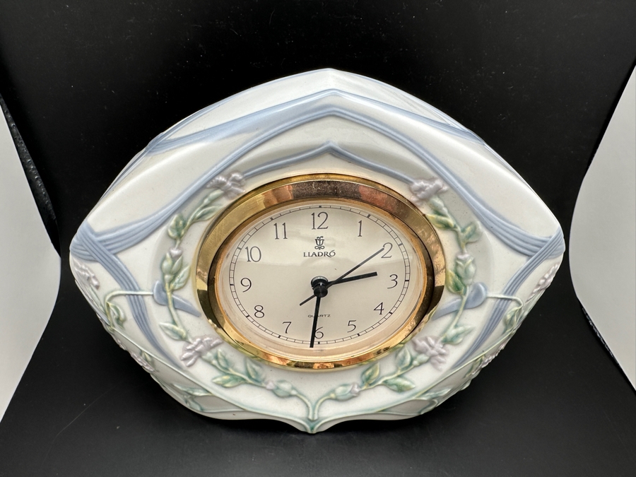 Lladro Porcelain Segovia Clock 8W X 5.5H [Photo 3]