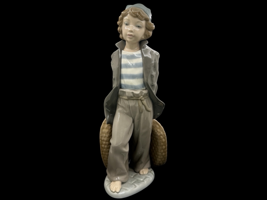 Vintage Lladro 'Shipboy with Baskets' Porcelain Figurine #5055 10.25'H 1980-1985 [Photo 1]