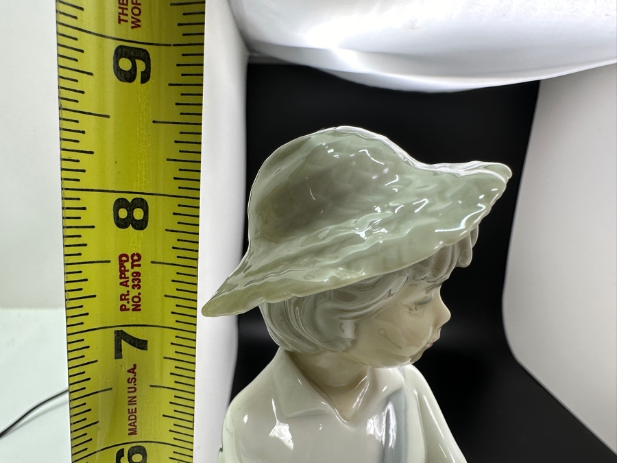 Vintage Nao By Lladro 'Boy with a Catapult' #0183 Porcelain Figurine 8.5H [Photo 8]