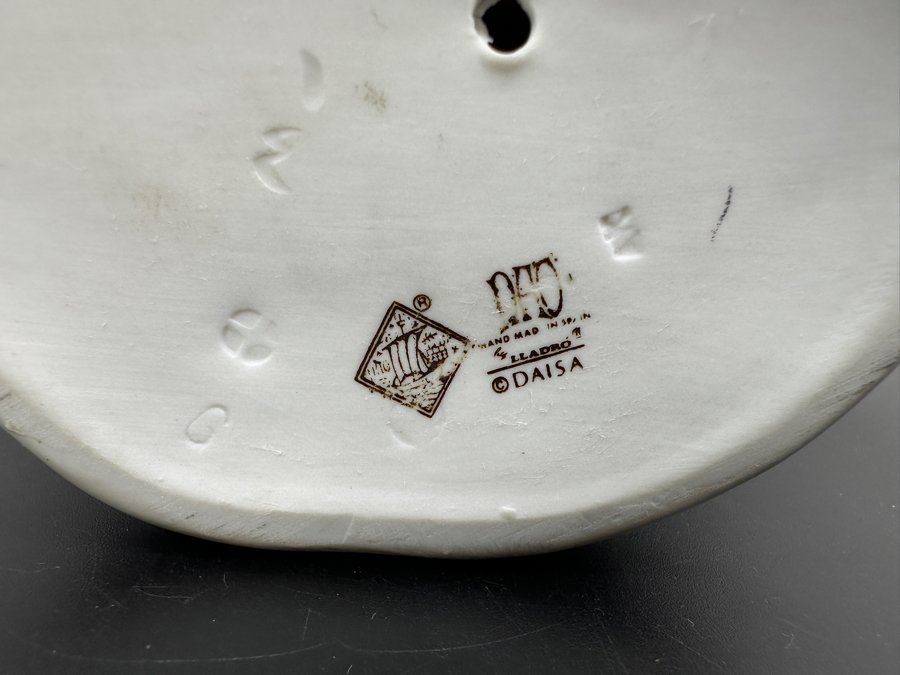 Vintage Nao By Lladro 'Boy with a Catapult' #0183 Porcelain Figurine 8.5H [Photo 7]