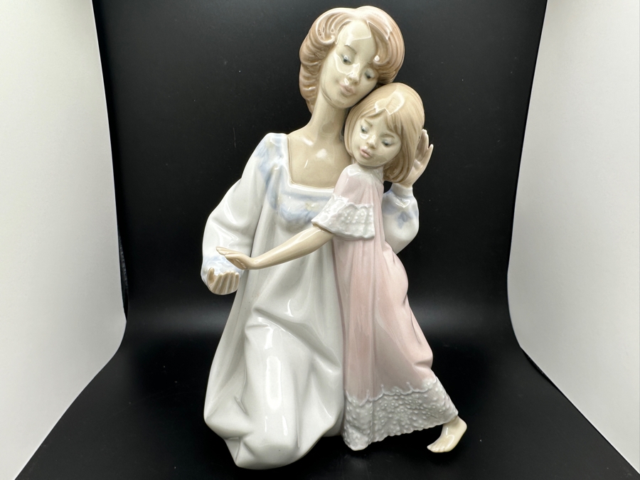 Vintage Lladro 'Goodnight' Porcelain Figurine #5449 8.25'H 1987-2007 [Photo 2]