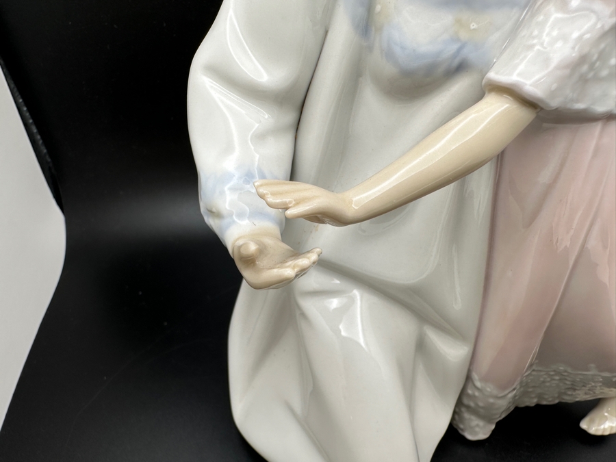 Vintage Lladro 'Goodnight' Porcelain Figurine #5449 8.25'H 1987-2007 [Photo 3]
