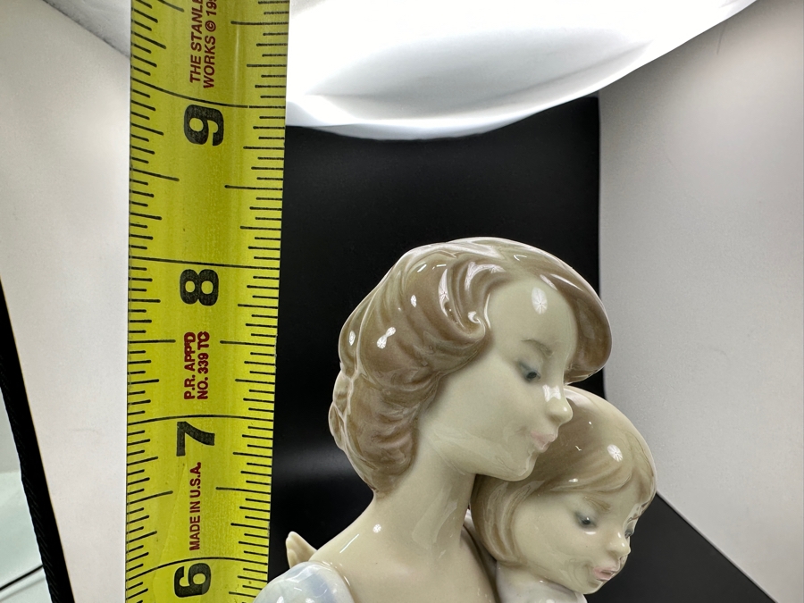 Vintage Lladro 'Goodnight' Porcelain Figurine #5449 8.25'H 1987-2007 [Photo 9]