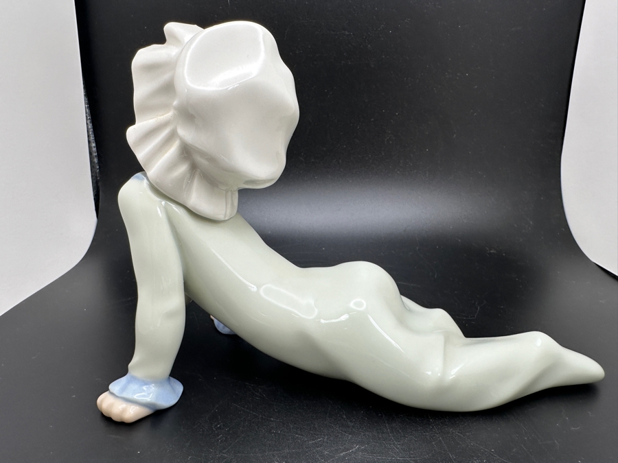 Vintage Lladro 'Baby Crawling on Floor' Porcelain Figurine #5101 4.25'H 1982-1985 [Photo 3]