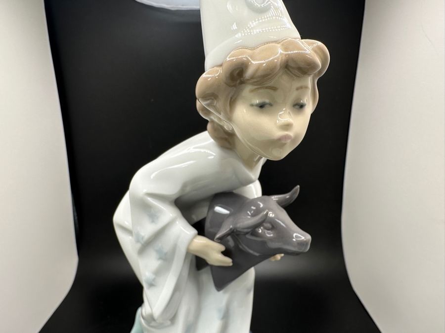 Vintage Lladro 'Taurus' Zodiac Porcelain Figurine #4595 10.75'H 1995 [Photo 2]