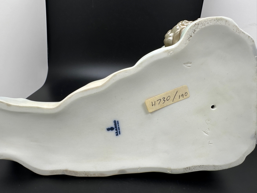 Vintage Lladro 'Shepherd with Bird' Porcelain Figurine #4595 6.25'H 1970-1985 [Photo 7]