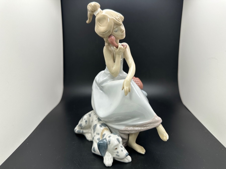 Vintage Lladro 'Chit Chat' Porcelain Figurine #5466 7.75'H 1988 [Photo 5]