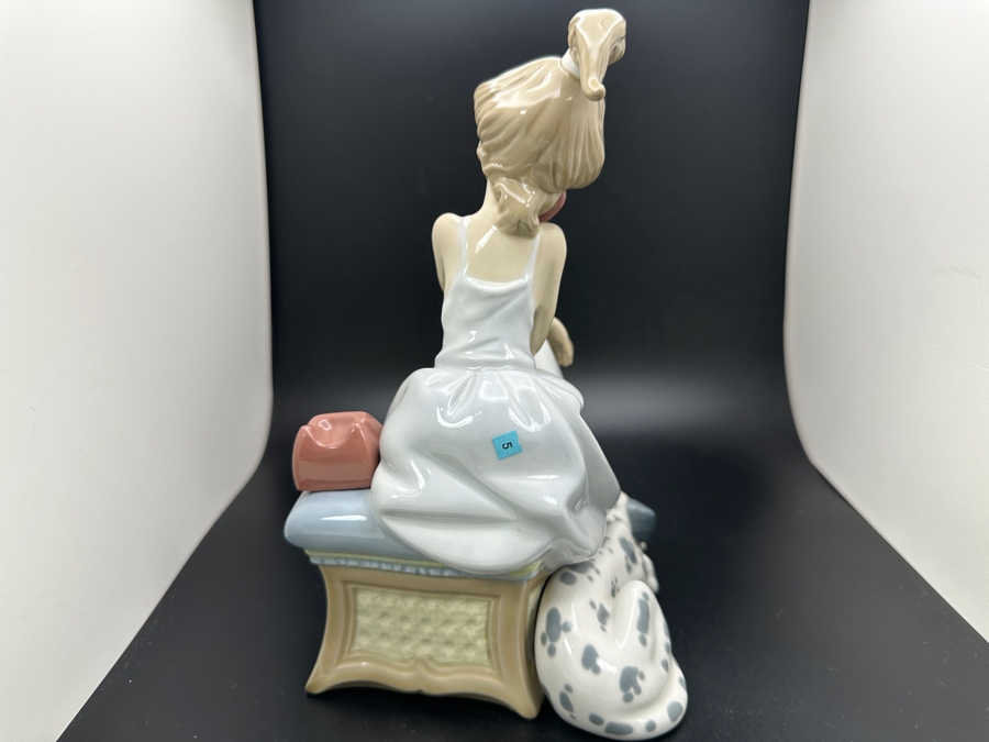 Vintage Lladro 'Chit Chat' Porcelain Figurine #5466 7.75'H 1988 [Photo 7]