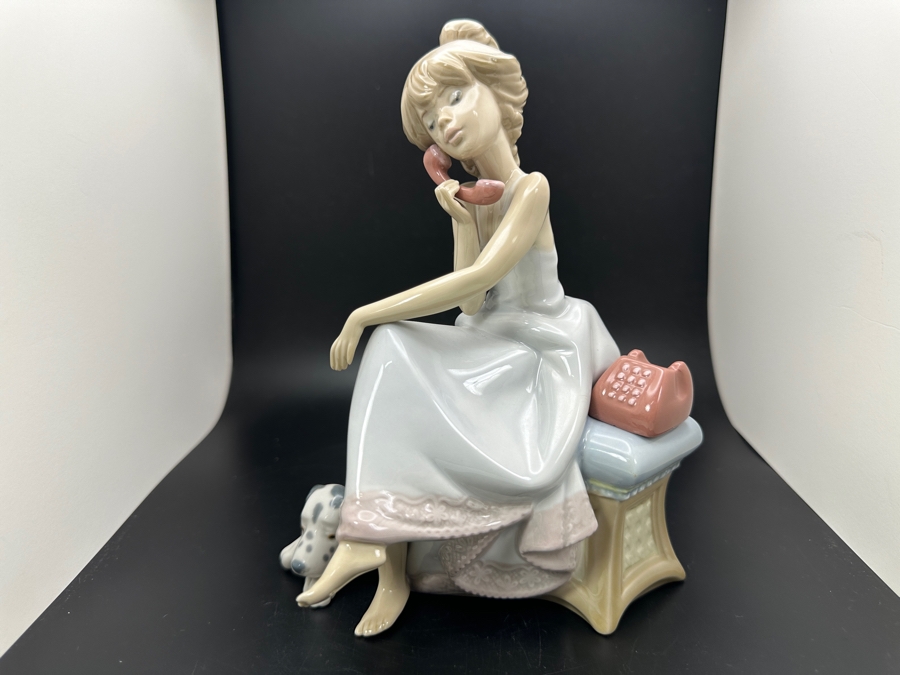Vintage Lladro 'Chit Chat' Porcelain Figurine #5466 7.75'H 1988 [Photo 4]