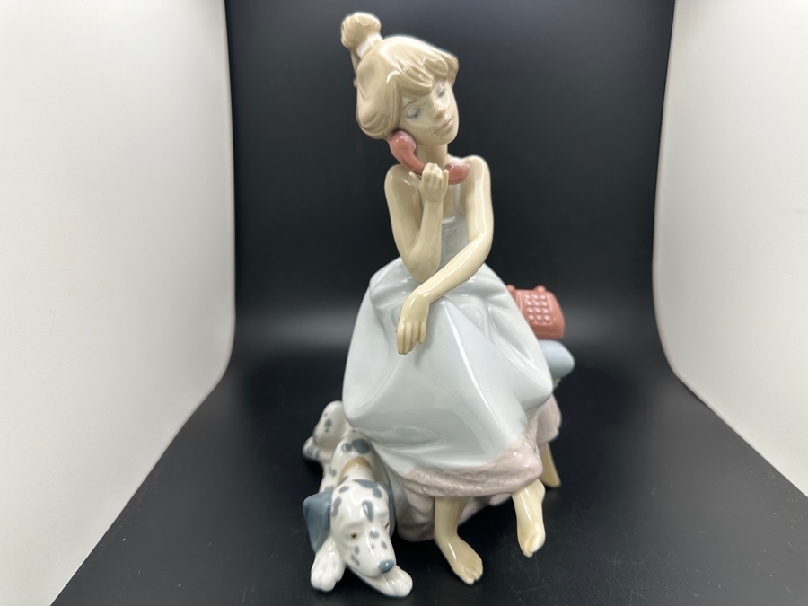 Vintage Lladro 'Chit Chat' Porcelain Figurine #5466 7.75'H 1988 [Photo 3]