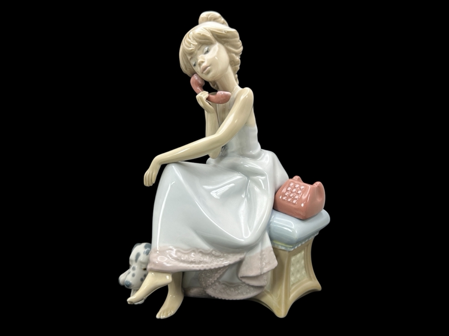 Vintage Lladro 'Chit Chat' Porcelain Figurine #5466 7.75'H 1988 [Photo 1]