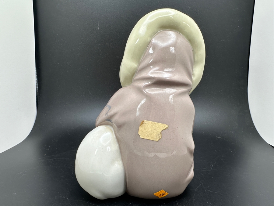 Vintage Lladro 'Eskimo' Porcelain Figurine #1195 4.5'H  [Photo 6]