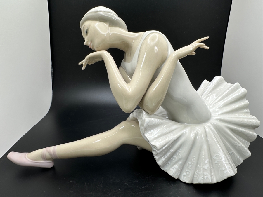 Vintage Lladro 'Death of the Swan' Ballerina Porcelain Figurine #4855 5'H 1973-2001 [Photo 2]