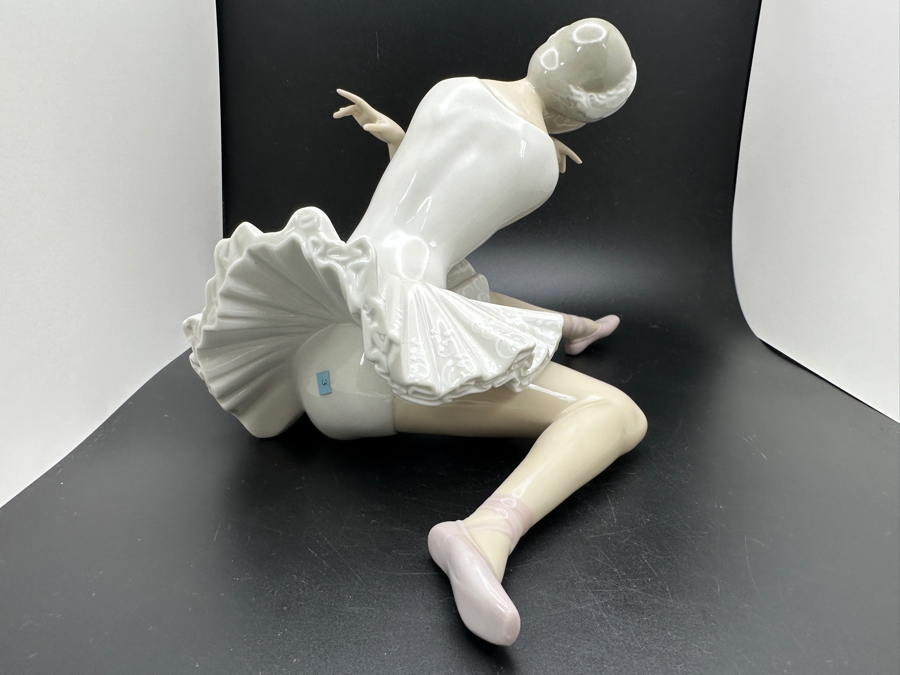 Vintage Lladro 'Death of the Swan' Ballerina Porcelain Figurine #4855 5'H 1973-2001 [Photo 7]