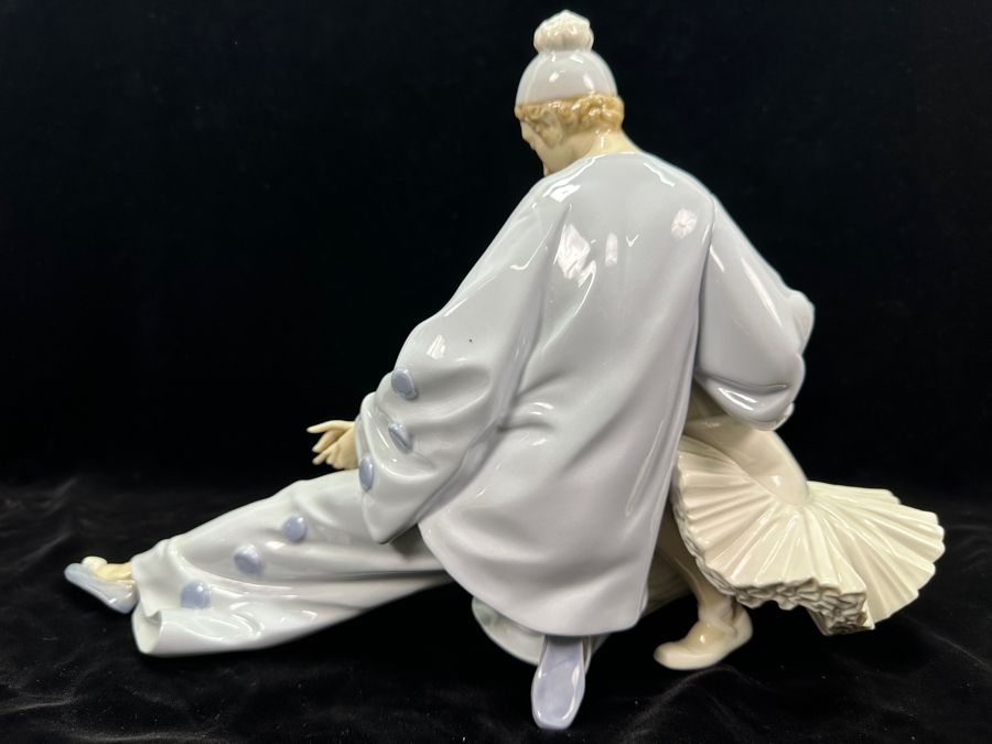Vintage Lladro 'Closing Scene' Ballerina and Jester Porcelain Figurine #4935 9.25'H 1974-1996 [Photo 8]