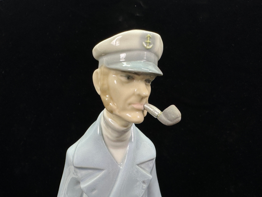 Vintage Lladro 'Sea Captain' Porcelain Figurine #4621 14.75'H 1970-1994 [Photo 4]