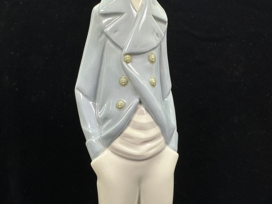 Vintage Lladro 'Sea Captain' Porcelain Figurine #4621 14.75'H 1970-1994 [Photo 5]