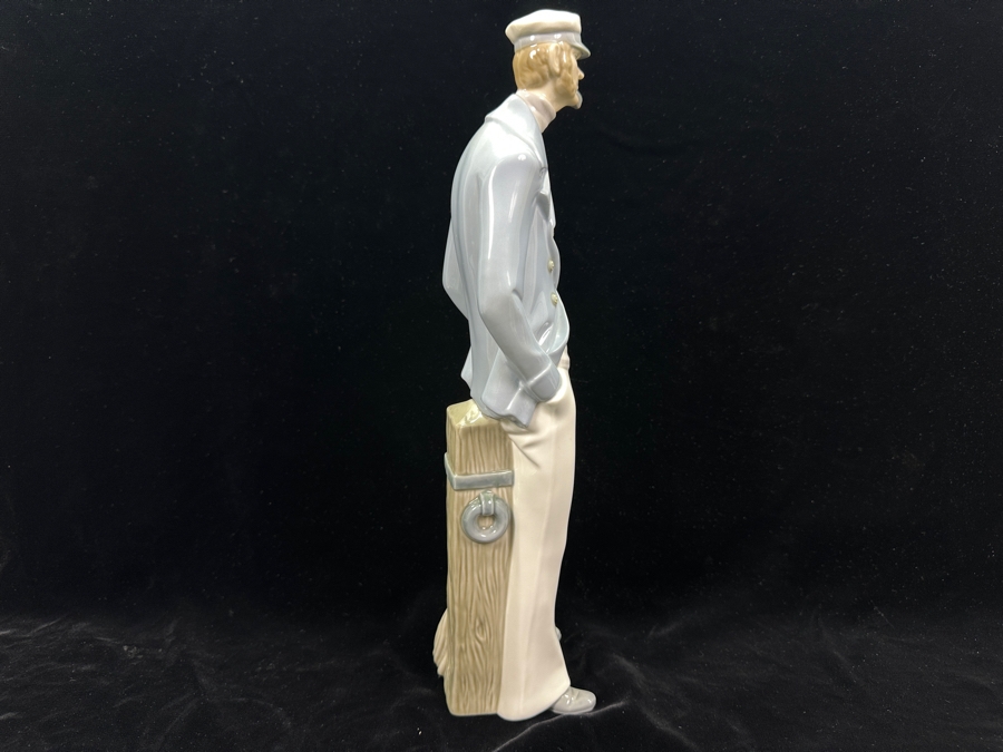 Vintage Lladro 'Sea Captain' Porcelain Figurine #4621 14.75'H 1970-1994 [Photo 6]