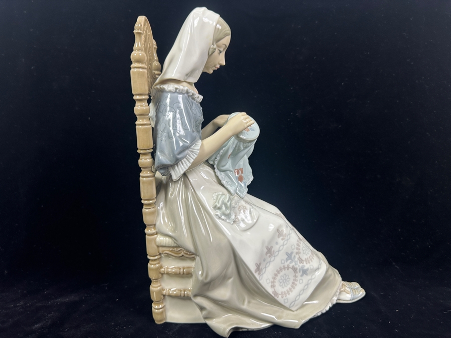 Vintage Lladro 'Embroiderer' Porcelain Figurine #4865 11'H 1974-1994 [Photo 6]
