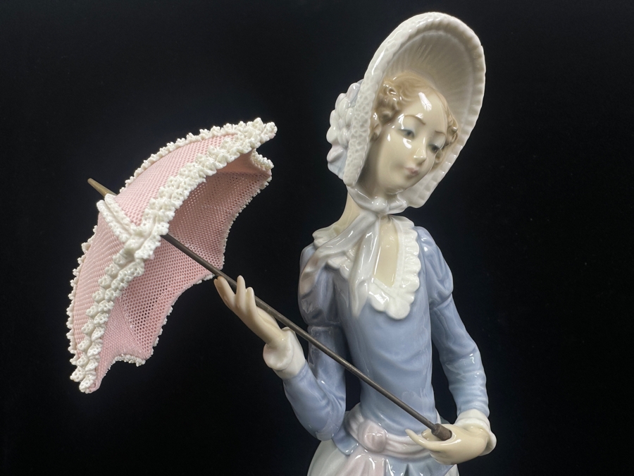 Vintage Lladro 'Aranjuez Little Lady' Porcelain Figurine #4879 12.25'H 1974-1996 [Photo 4]