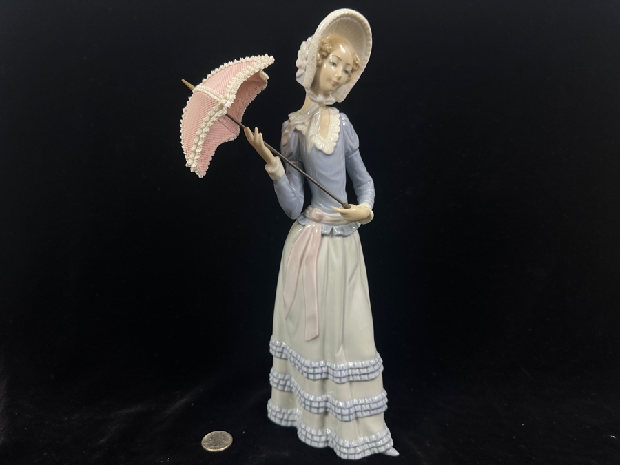 Vintage Lladro 'Aranjuez Little Lady' Porcelain Figurine #4879 12.25'H 1974-1996 [Photo 3]