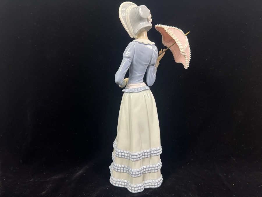 Vintage Lladro 'Aranjuez Little Lady' Porcelain Figurine #4879 12.25'H 1974-1996 [Photo 6]