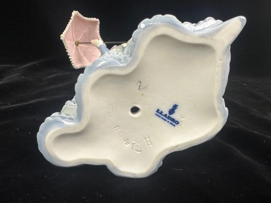 Vintage Lladro 'Aranjuez Little Lady' Porcelain Figurine #4879 12.25'H 1974-1996 [Photo 8]