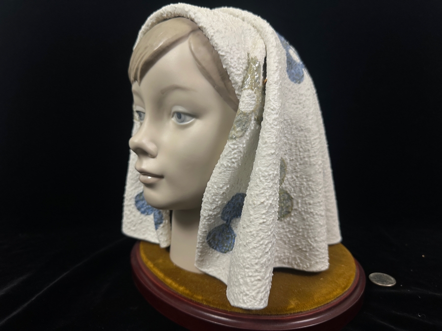 Vintage Lladro 'Girls Head -B-' Porcelain Bust #1003 10.75'H 1969 [Photo 5]