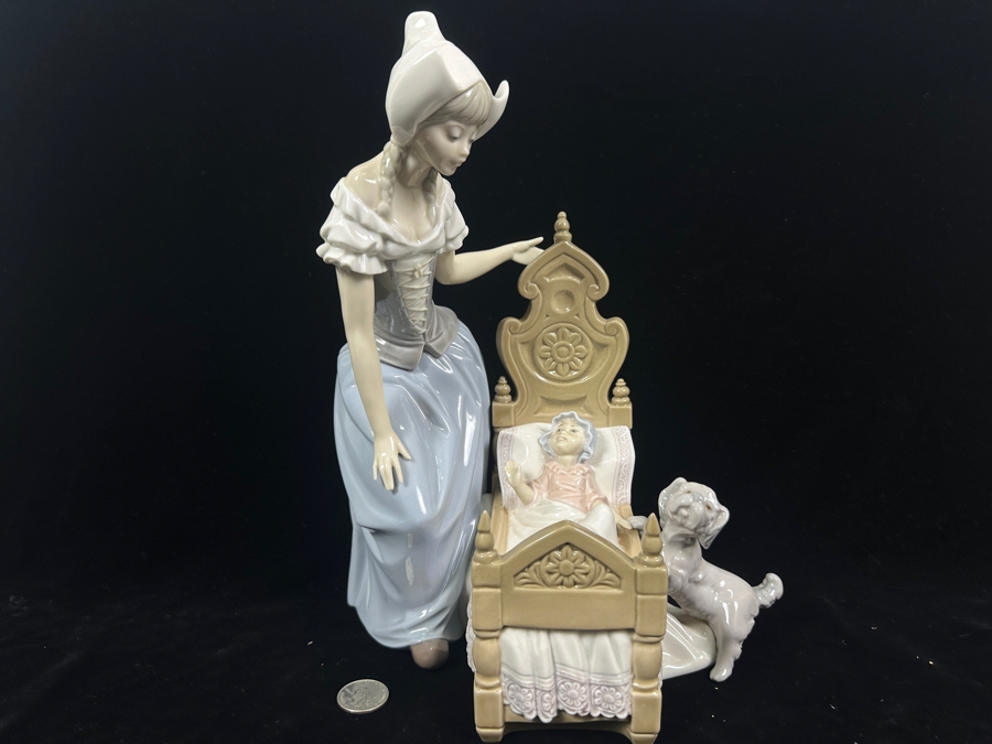 Vintage Lladro 'Dutch Mother' Porcelain Figurine #5083 12'H  [Photo 8]
