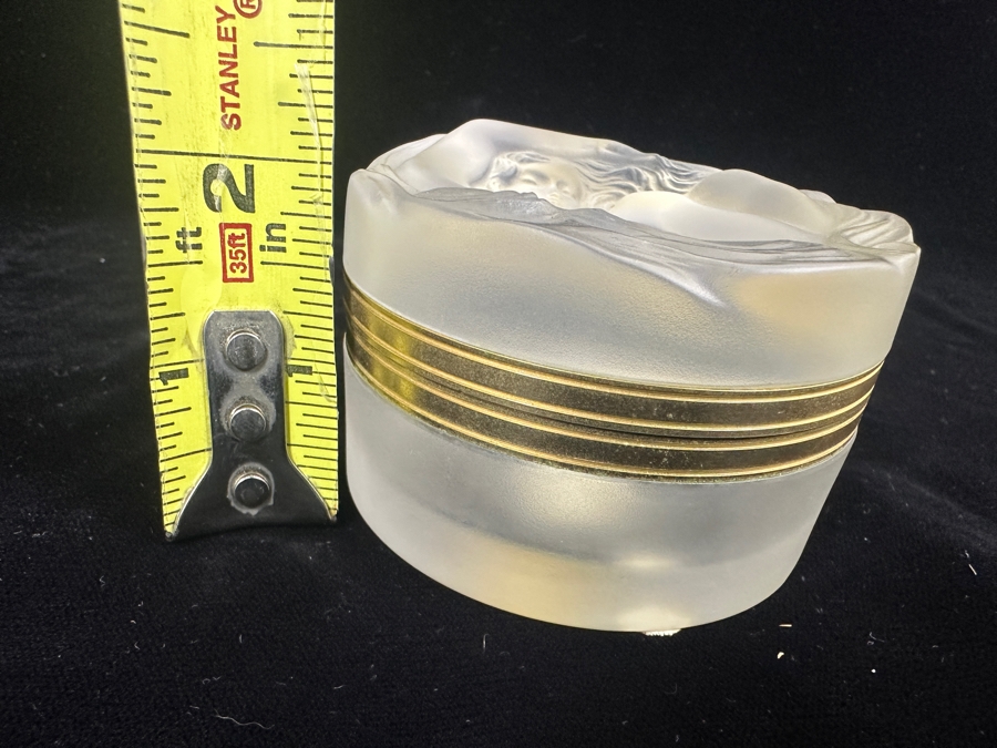 Vintage Lalique France Crystal Daphne Dresser Box 3'W X 2'H [Photo 10]