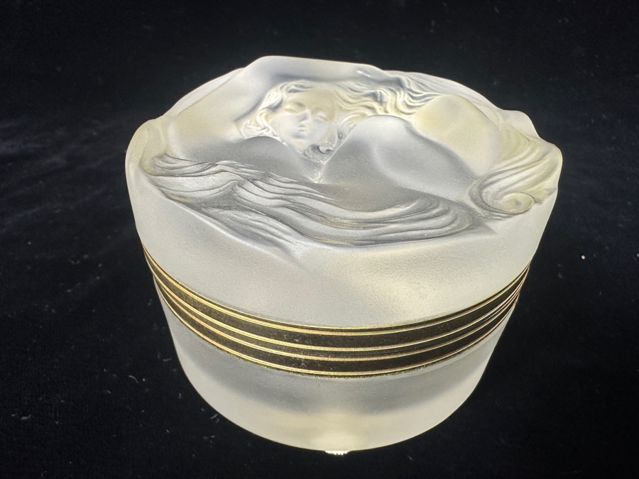 Vintage Lalique France Crystal Daphne Dresser Box 3'W X 2'H [Photo 6]