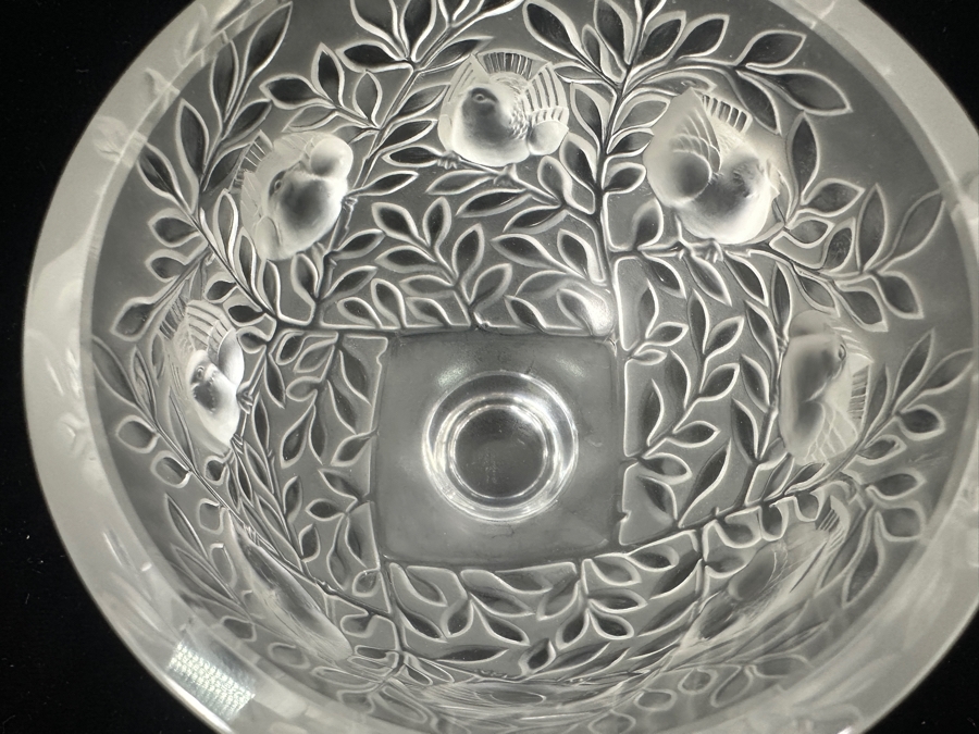 Lalique France Crystal Elisabeth Footed Vase With Birds (One Of The Birds Beak Has A Chip - See Photos) 5.25'H [Photo 6]