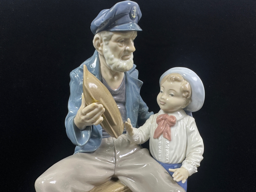 Vintage Lladro 'A Tall Yarn' Porcelain Figurine #5207 11.5'H 1984-2003 [Photo 7]