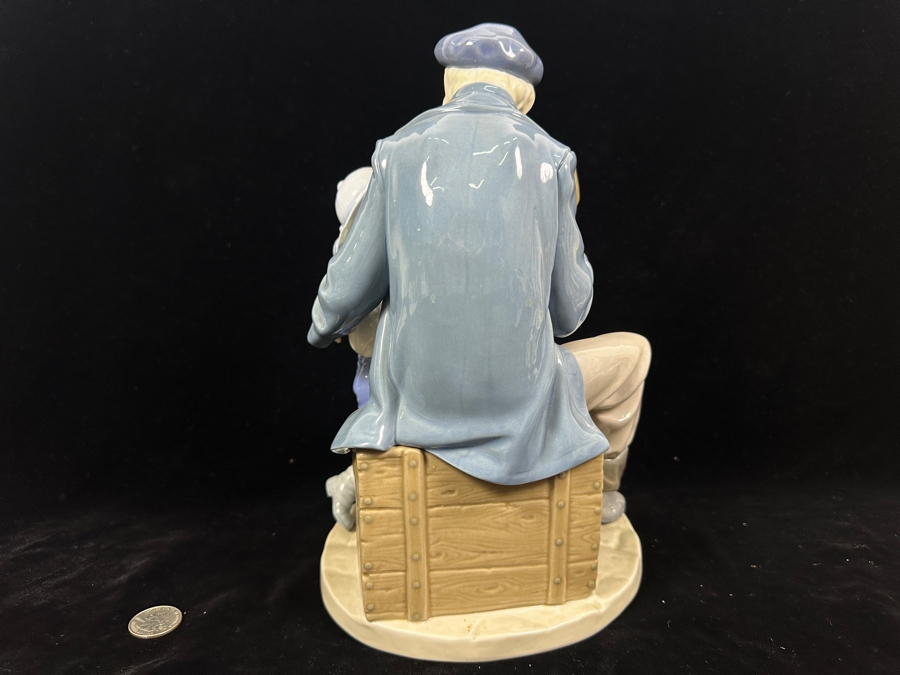 Vintage Lladro 'A Tall Yarn' Porcelain Figurine #5207 11.5'H 1984-2003 [Photo 10]