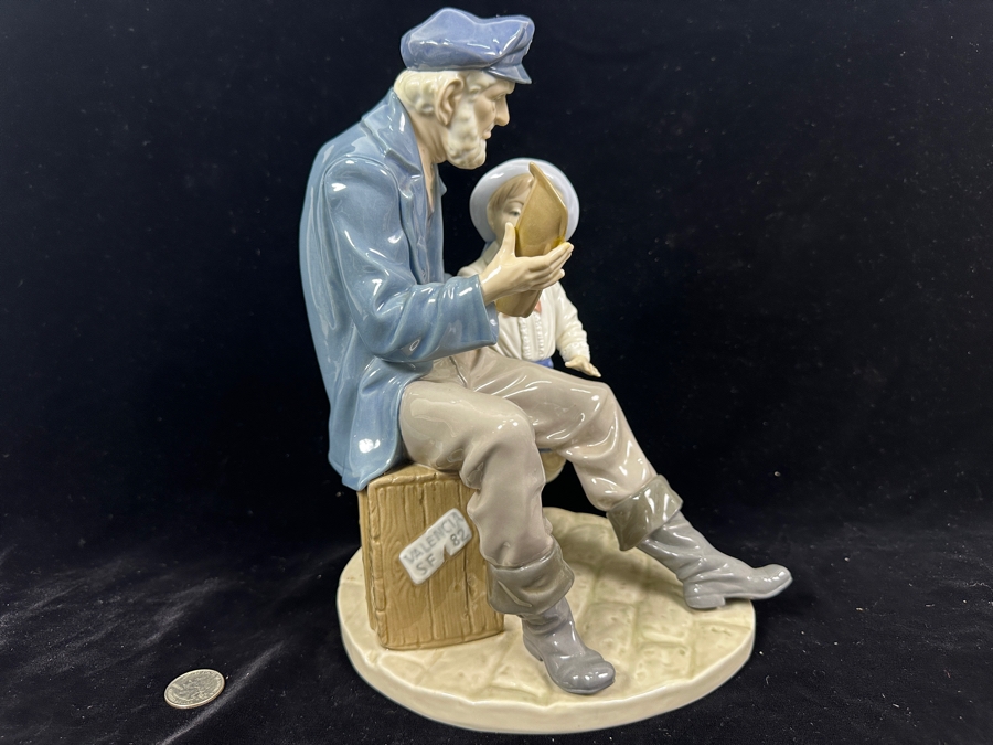 Vintage Lladro 'A Tall Yarn' Porcelain Figurine #5207 11.5'H 1984-2003 [Photo 8]