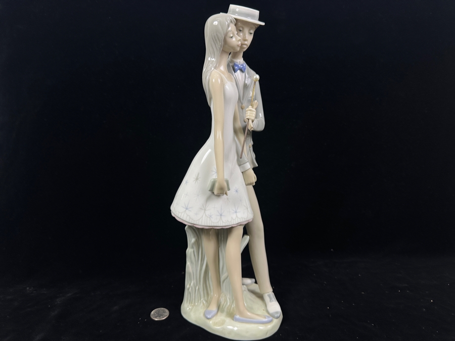 Vintage Lladro 'Sweethearts' Porcelain Figurine #4598 15'H 1969-1985 [Photo 8]