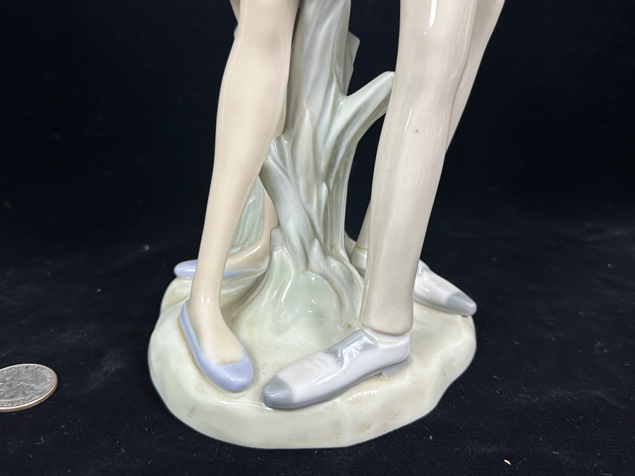 Vintage Lladro 'Sweethearts' Porcelain Figurine #4598 15'H 1969-1985 [Photo 7]