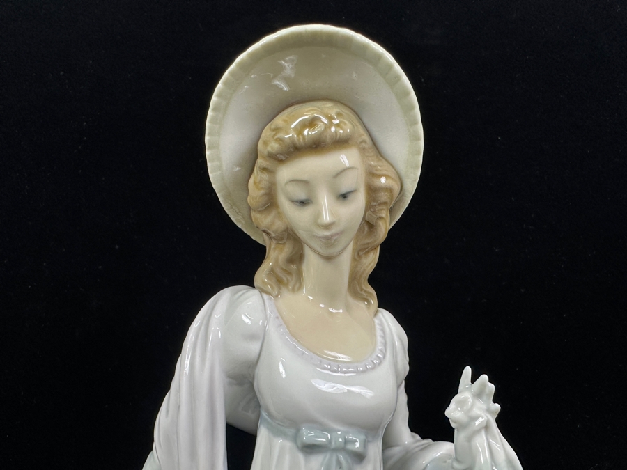 Vintage Lladro 'Dainty Lady' Porcelain Figurine #4934 14'H 1974-1985 [Photo 6]