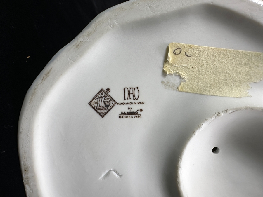 Nao by Lladro Greek Shepherdess Porcelain Figurine 14.5'H 1980 [Photo 7]