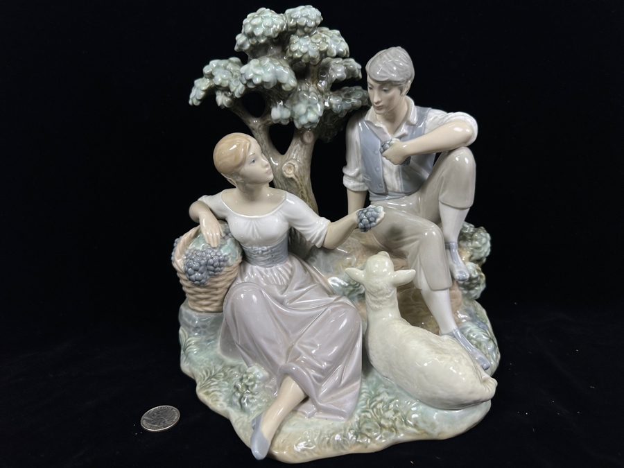 Vintage Lladro 'Pastoral Couple with Lamb' Porcelain Figurine #5047 10.5'H x 10W 1980-1981 [Photo 5]