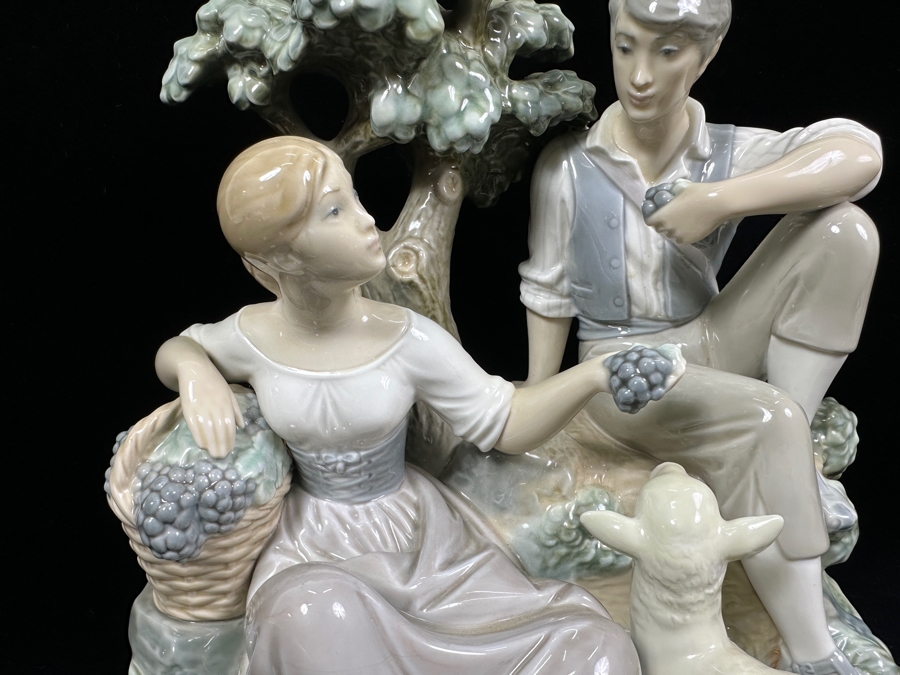 Vintage Lladro 'Pastoral Couple with Lamb' Porcelain Figurine #5047 10.5'H x 10W 1980-1981 [Photo 6]
