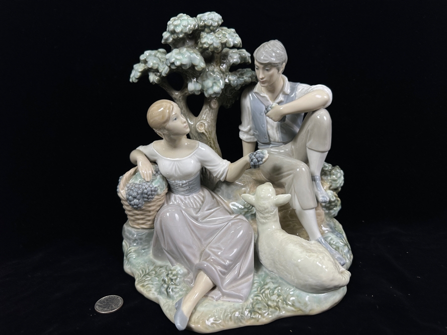 Vintage Lladro 'Pastoral Couple with Lamb' Porcelain Figurine #5047 10.5'H x 10W 1980-1981 [Photo 3]