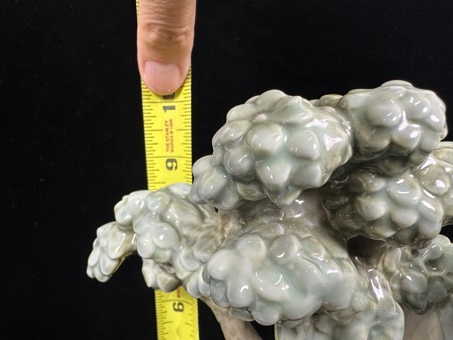 Vintage Lladro 'Pastoral Couple with Lamb' Porcelain Figurine #5047 10.5'H x 10W 1980-1981 [Photo 15]