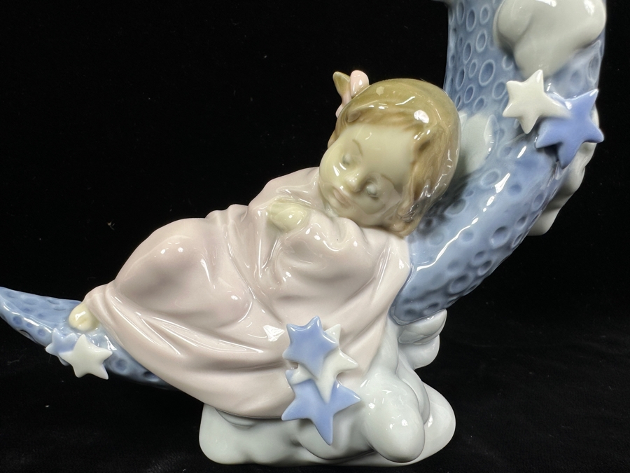 Lladro 'Heavens' LullaBy' Porcelain Girl Figurine #6583 8'H Retail $450 [Photo 2]