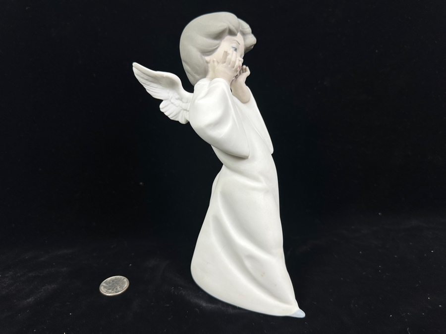 Lladro 'Mime Angel' Porcelain Figurine #4959 8.5'H Retail $295 [Photo 7]