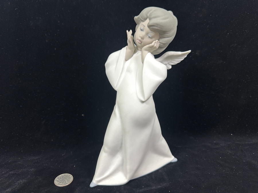 Lladro 'Mime Angel' Porcelain Figurine #4959 8.5'H Retail $295 [Photo 2]